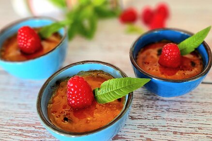 Crema catalana alla verbena odorosa
