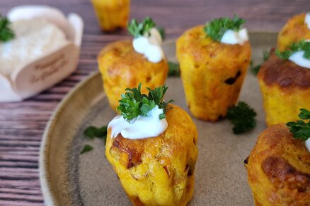 Muffins salés au safran et à la patate douce