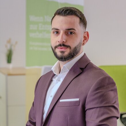 Sales representative Solothurn Alessio Adelfio