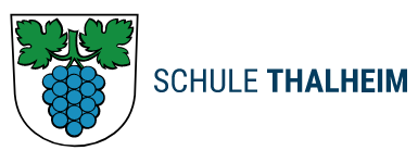 Logo Schule Thalheim mit blauer Weintraube und Schriftzug